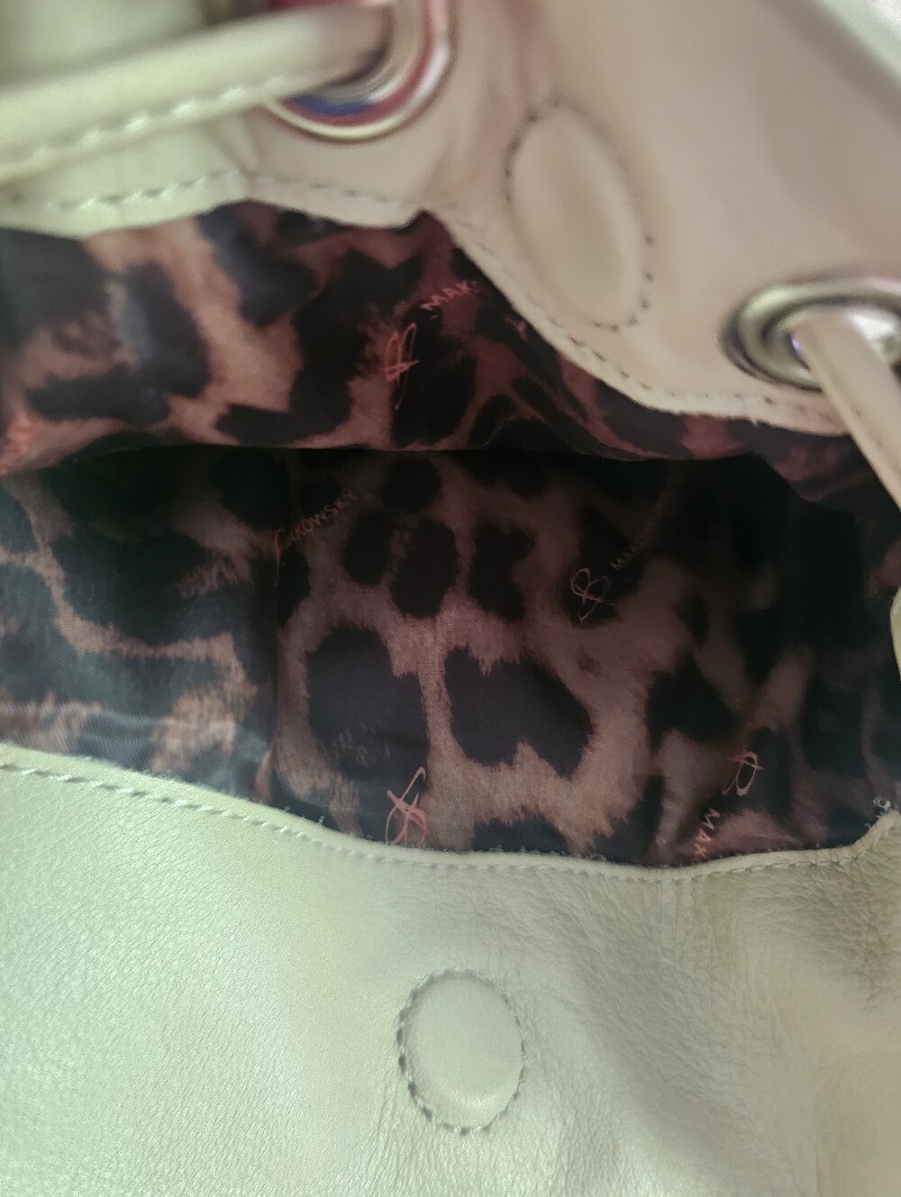B. McKowsky Cream Drawstring Bucket Shoulder Bag - Picture 6 of 12